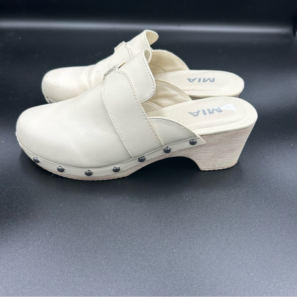 MIA Cream Clogs Sz 6.5 - Picture 6 of 9